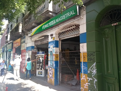 Ferretería Magistral en Santiago
