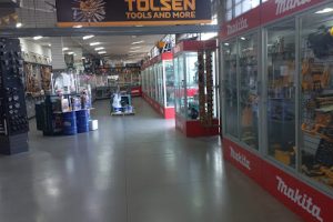 Distrib. de Materiales de Ferret. y Cons en Santiago